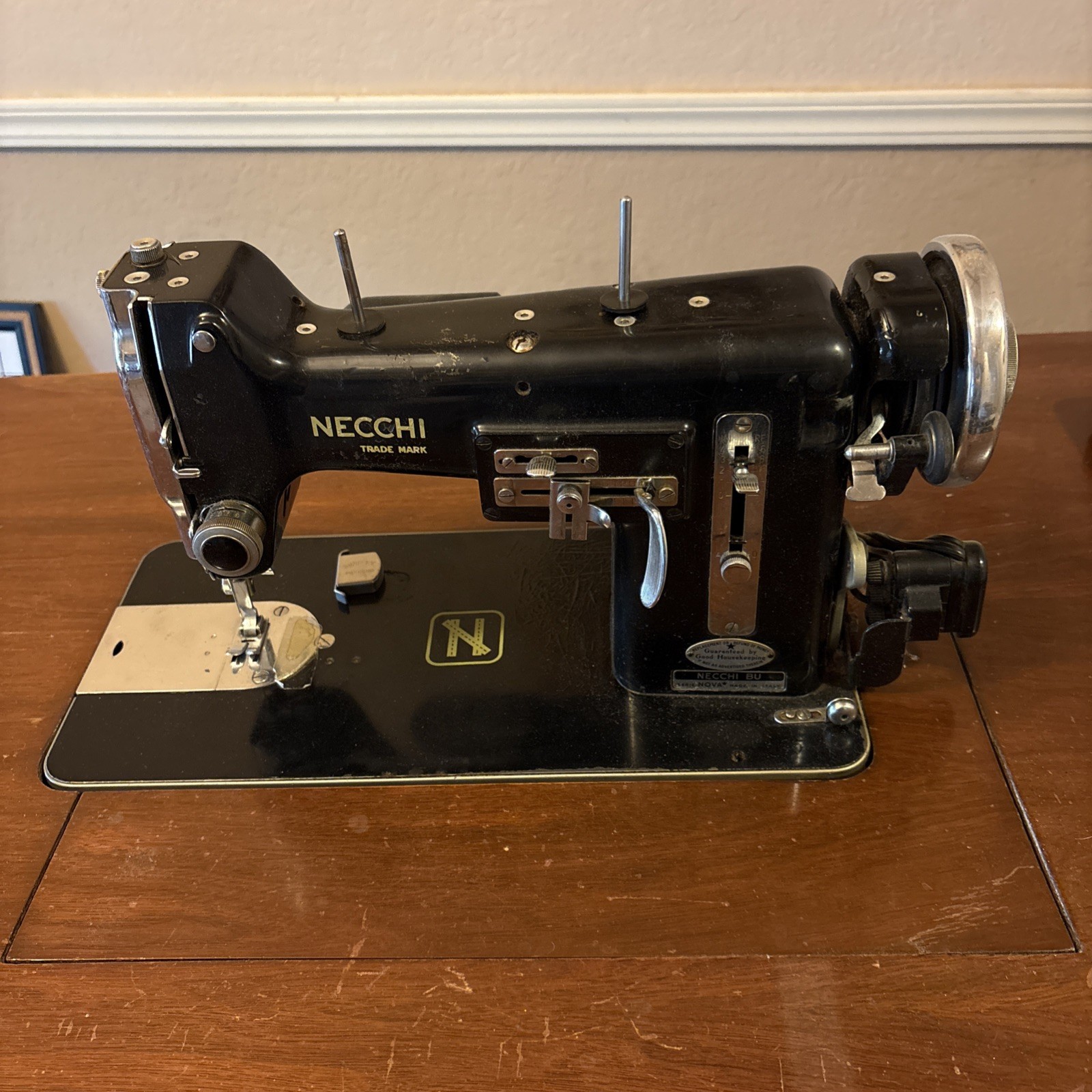 Vintage Necchi BU Serie Nova Sewing Machine – Rare Collector Bundle