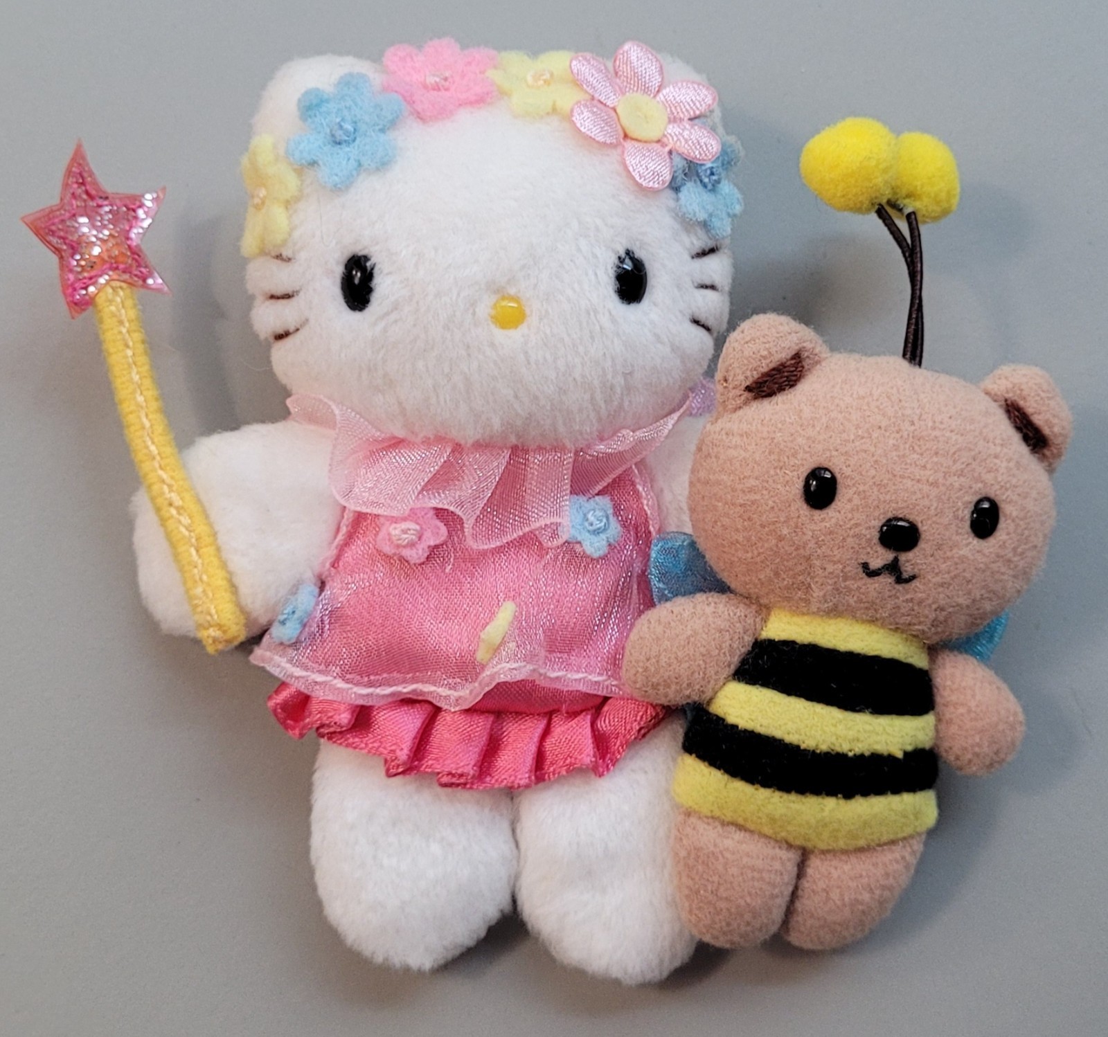 2000 Hello Kitty Flower Fairy Tiny Chum Magnetic Plush Set NWT Sanrio Rare