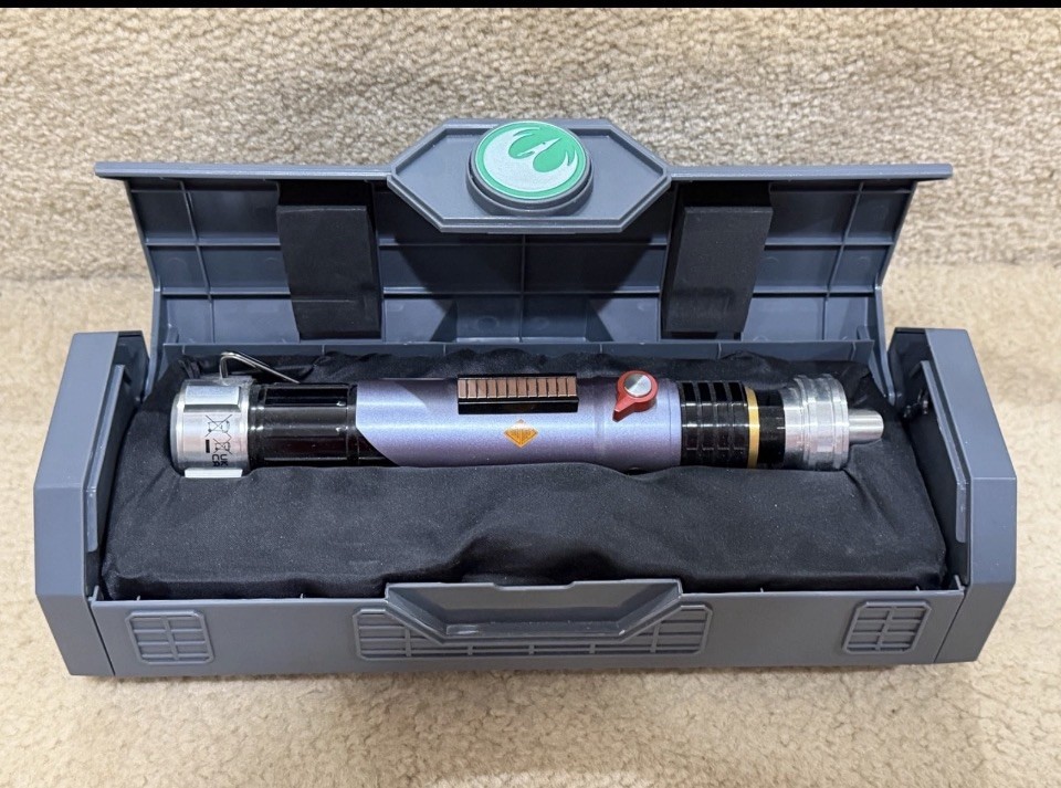 Star Wars Rebels Ezra Bridger Legacy Second Lightsaber Hilt Disney Parks
