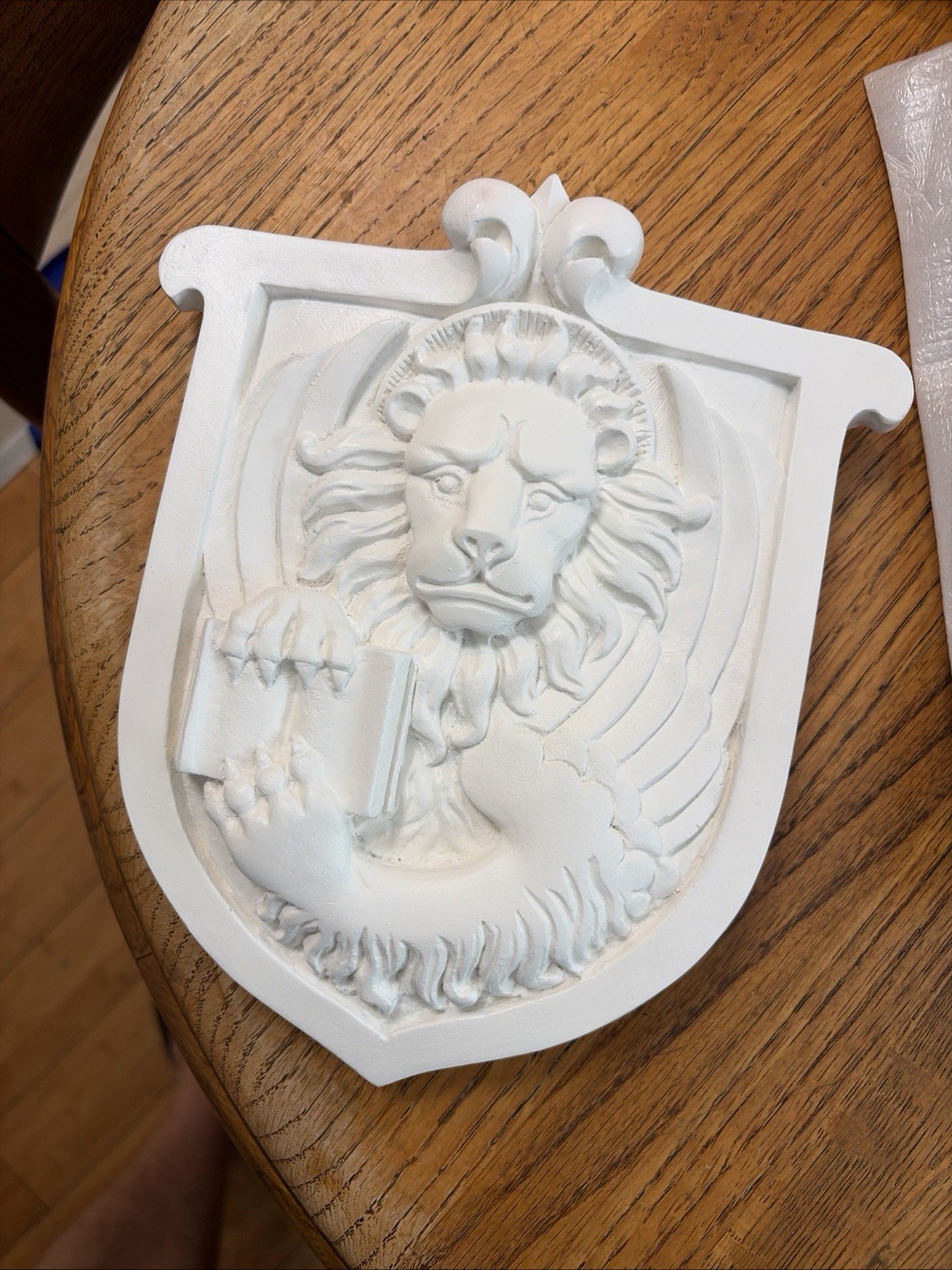 Vintage 1981 Winged Lion of St Mark Venice Cast Stone Wall Plaque Signed Vintage 1981 Winged Lion of St Mark Venice Cast Stone Wall Plaque Signed