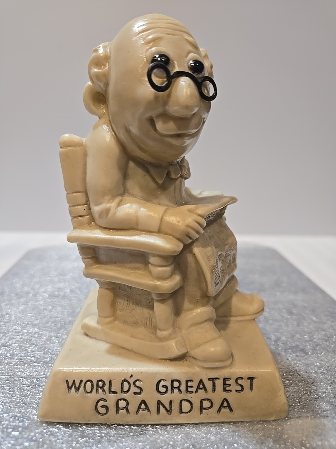 Statue Figurine - World\'s Greatest Grandpa - Vintage Russ Berrie & Co - 1970s