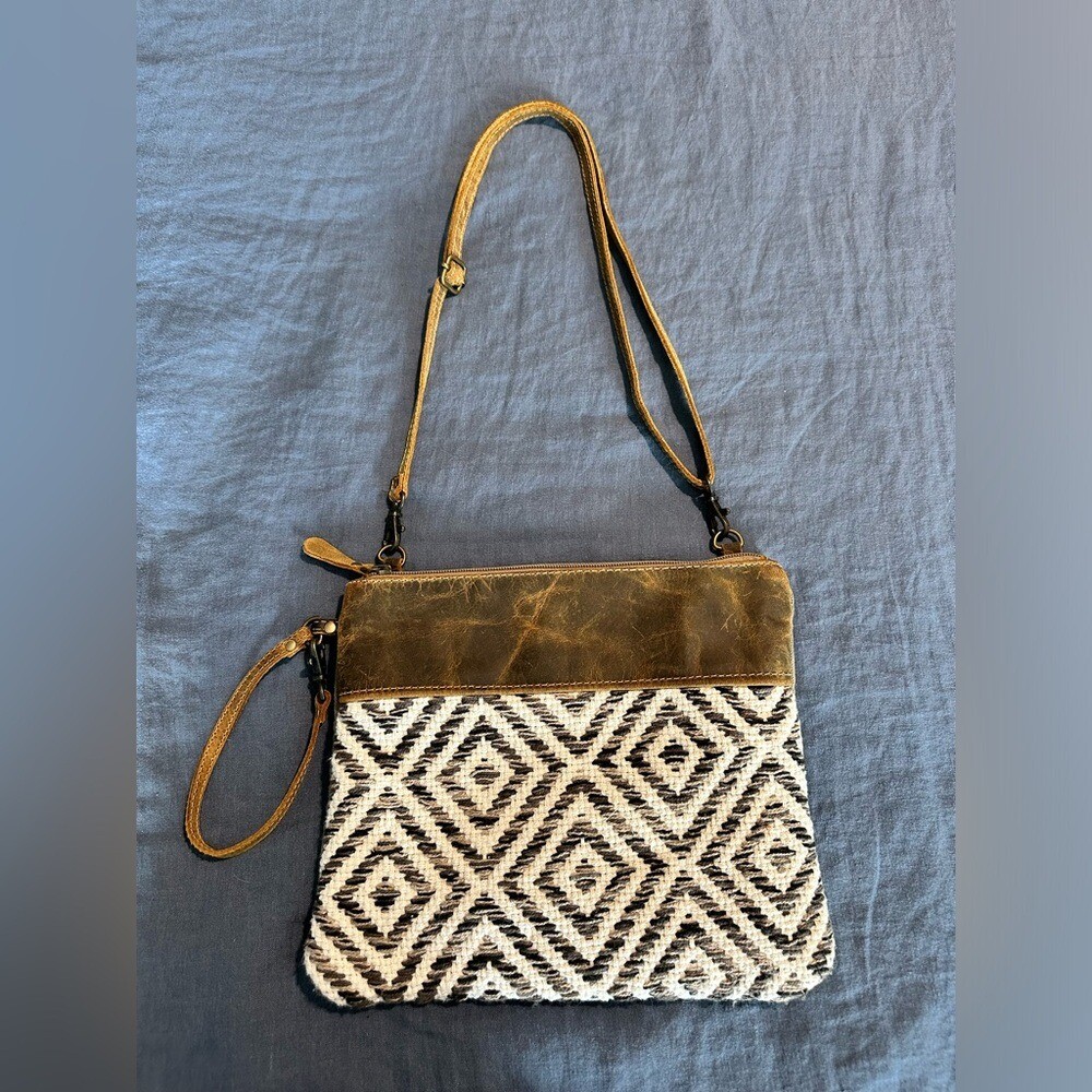 MYRA BAG SINE QUA NON                                   SMALL CROSSBODY BAG NWOT