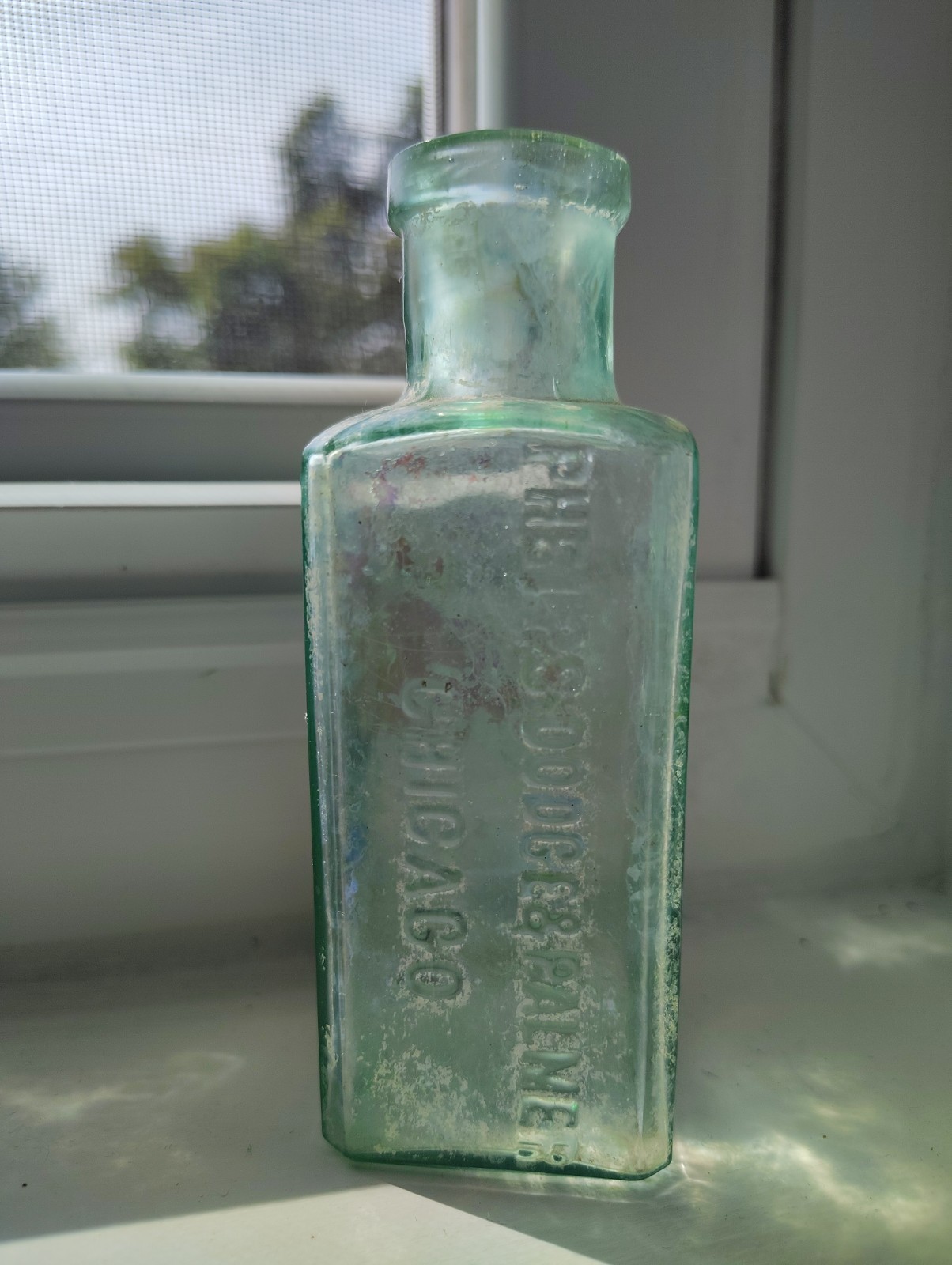 Pristine Antique Phelps, Dodge & Palmer Chicago Aqua Cork Glass Bottle. 1900s