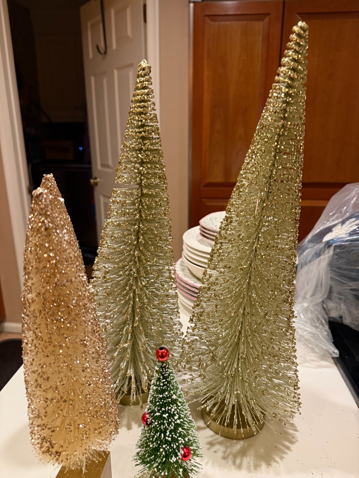 Set Of 5 Bottle Brush Trees Vintage (2 X 17
