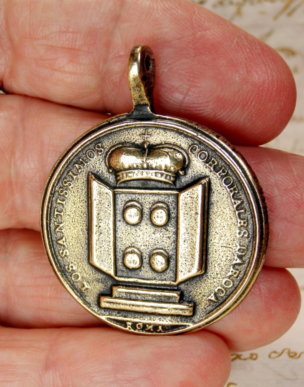 ANTIQUE 18TH CENTURY ST BARBARA BLEEDING HOST BASILICA COLONIAL WAR RELIC MEDAL
