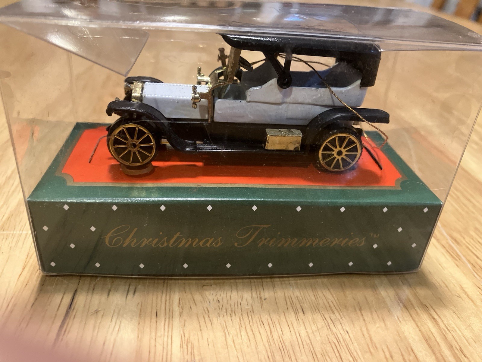 Vintage Bradford Novelty Christmas Trimmeries Antique Car Christmas Ornament