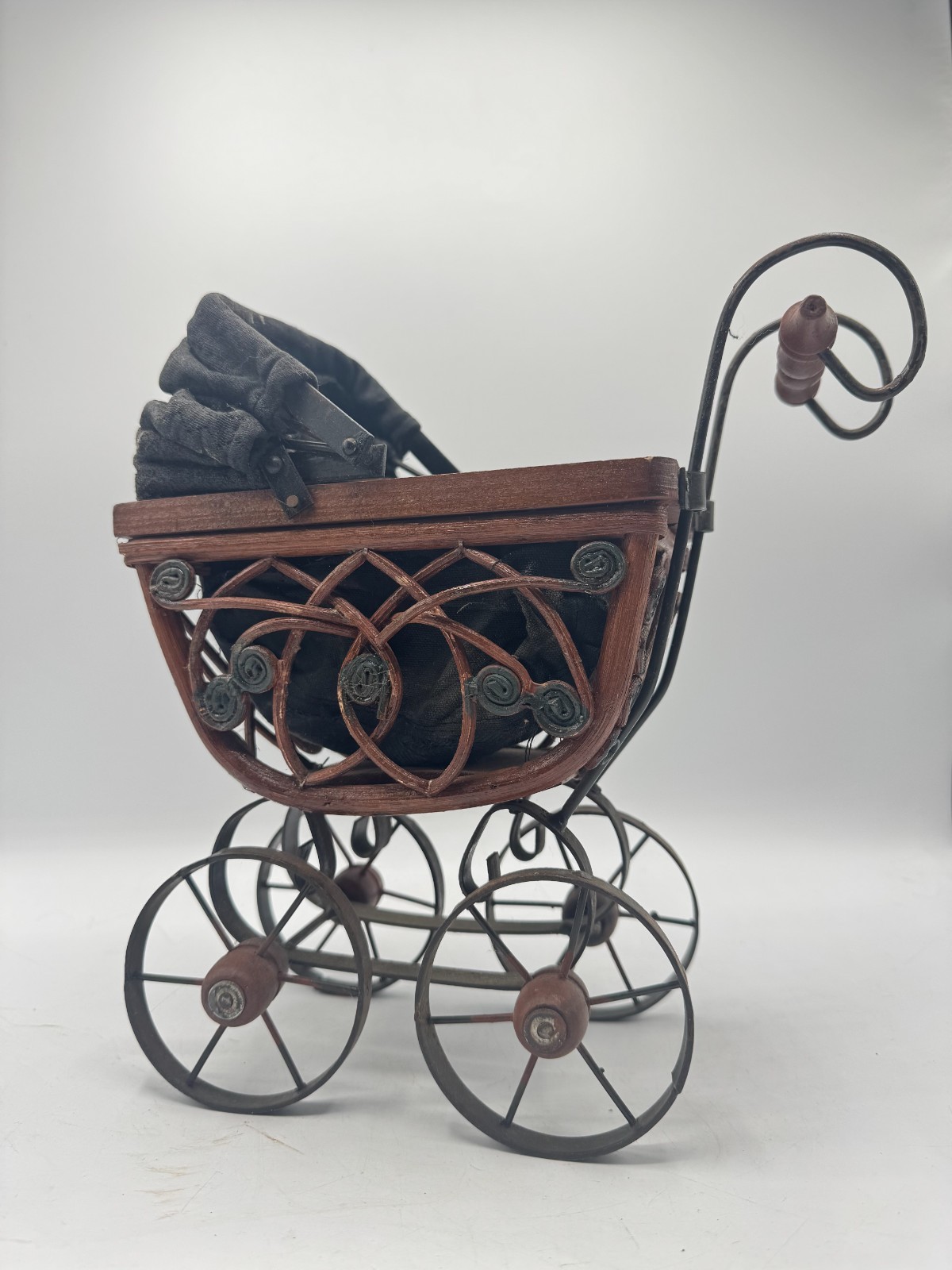 Vintage Victorian Style Wicker Doll Pram Carriage Buggy Stroller Wood Metal