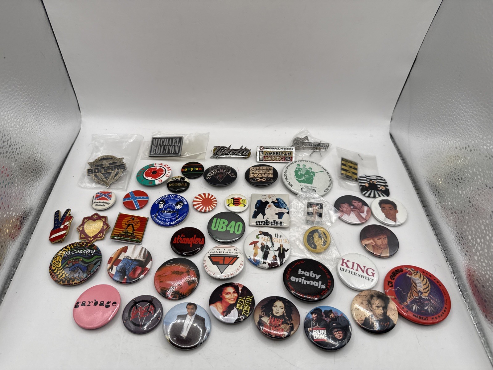 Collection Of 45+ Vintage Rock & Roll Bands Lapel Pin Back Jacket Buttons