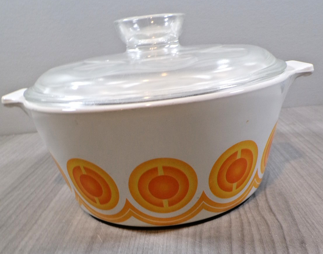 Vintage Corning Pyrex  Pyroflam Orange Print Casserole  1.8L Holland 1970s Retro