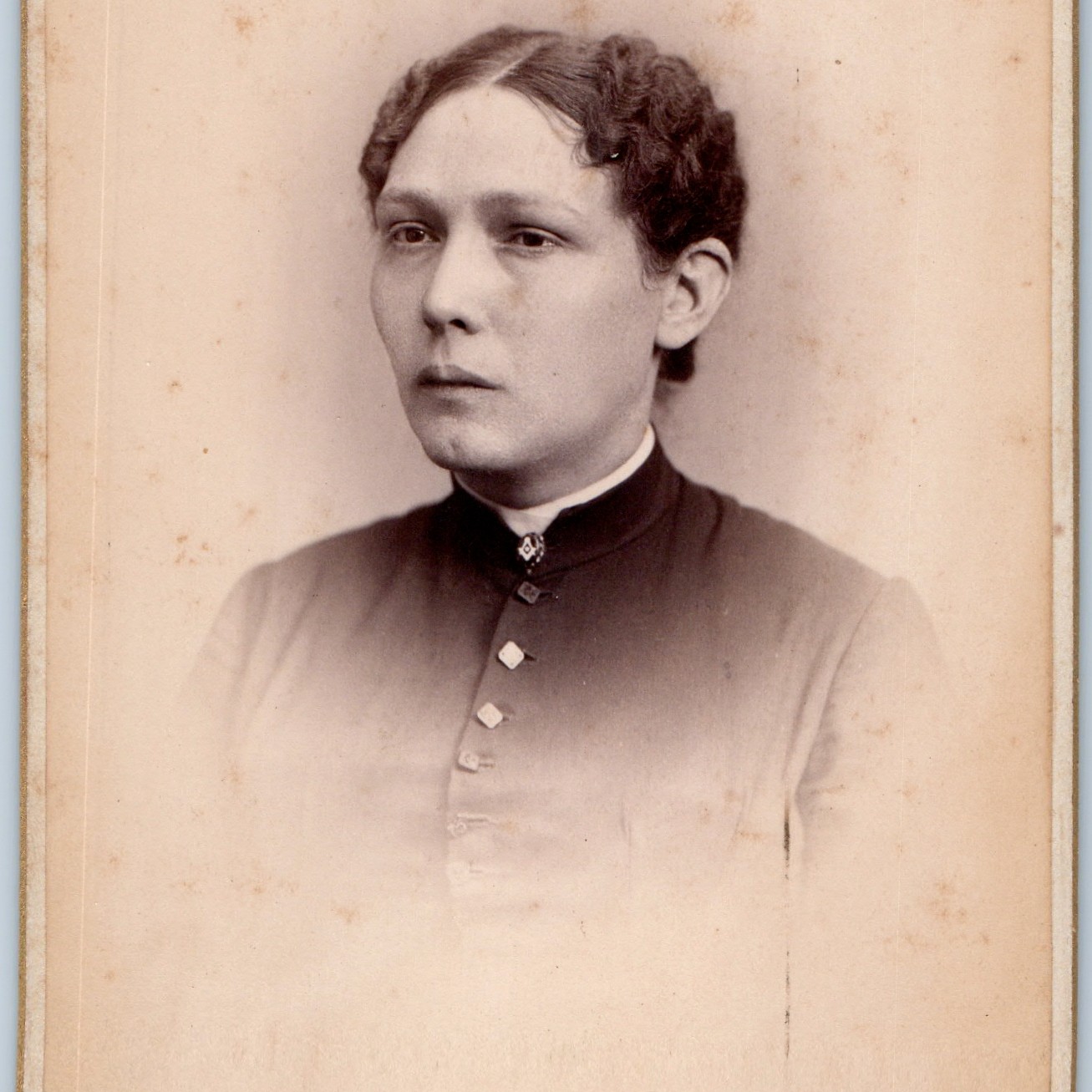 c1880s Ruth to Ellen Cabinet Card Photo Wolfeboro NH E.T. Brigham Woman 7\