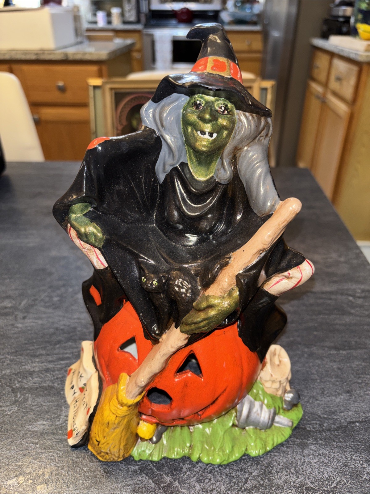 Byron Molds 1972 Hand Painted Ceramic Halloween Witch On A Jack O\'Lantern Freaky