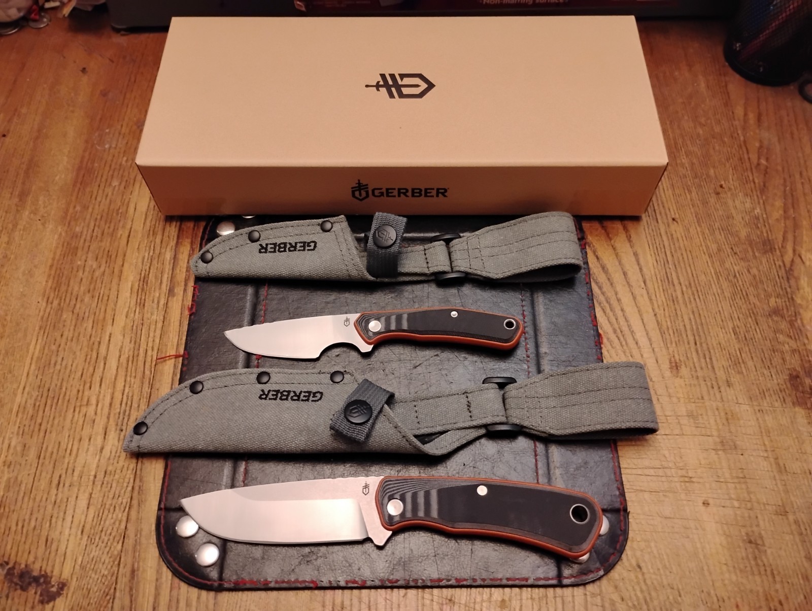 GERBER Downwind Hunter Combo Drop Point & Caper Knives 7CR17Mov SS Blades 