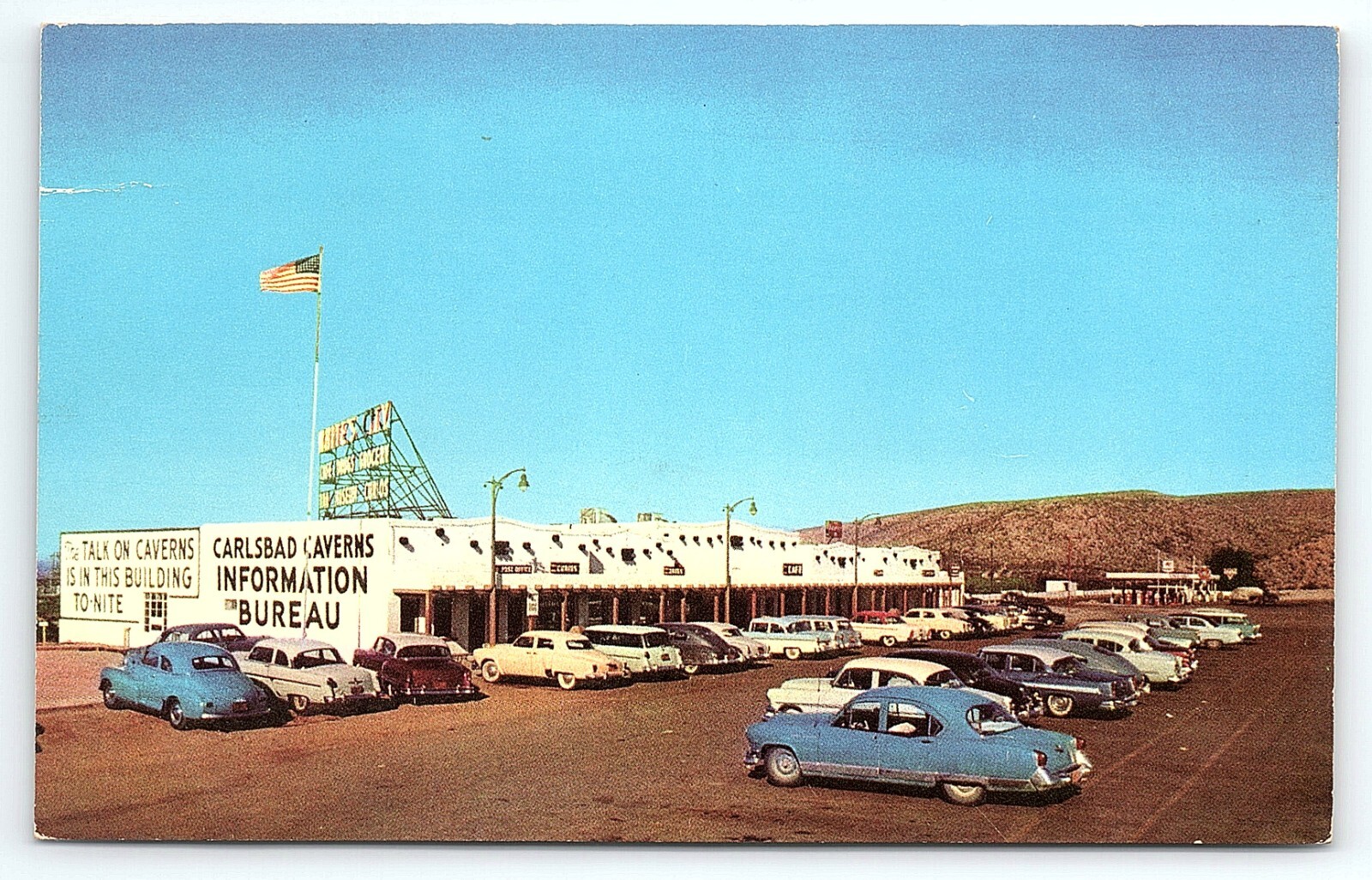 1950s WHITE\'S CITY NEW MEXICO CARLSBAD CAVERNS BUSINESS CENTER POSTCARD P3812