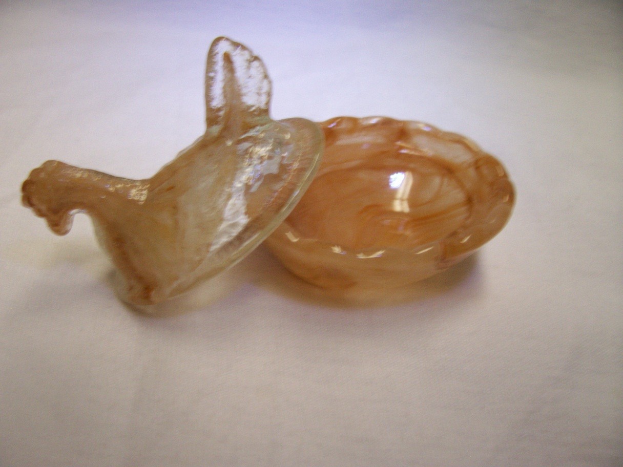 VINTAGE Style MINI GLASS HEN AMBER SWIRL CHICKEN NEST SALT CELLAR Basket - MINT