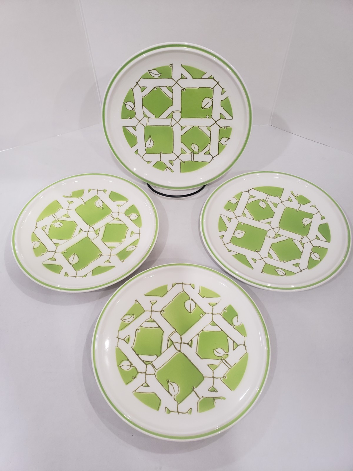 4 Rare 1970s Mikasa Everfresh Vintage C8402 Bread Plate Set Green Bamboo MCM 4 Rare 1970s Mikasa Everfresh Vintage C8402 Bread Plate Set Green Bamboo MCM