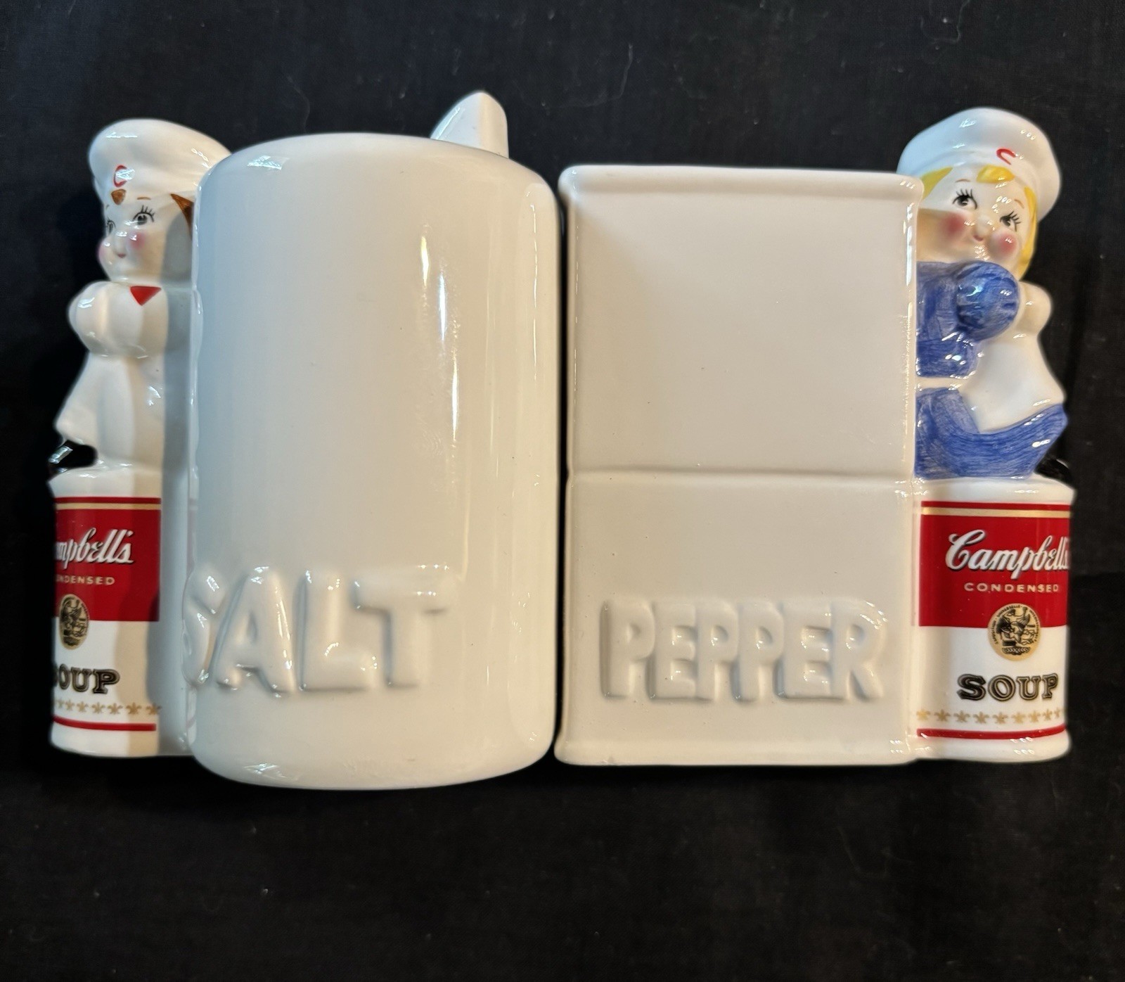 Vintage 1996 Campbell’s Soup Ceramic Salt & Pepper Shaker Set. Vintage 1996 Campbell’s Soup Ceramic Salt & Pepper Shaker Set.