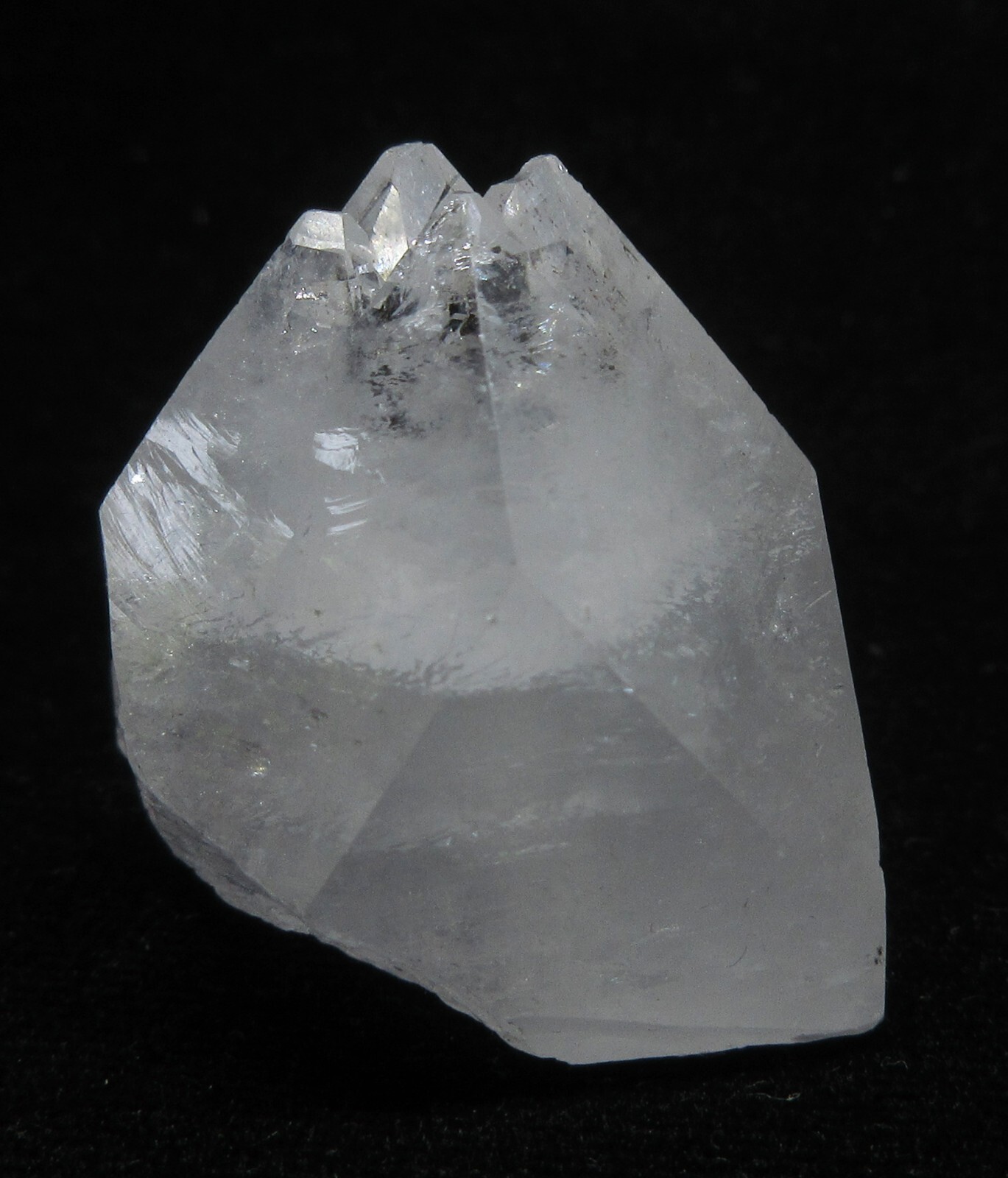 Apophyllite (non precious natural stone) # 1454 Apophyllite (non precious natural stone) # 1454