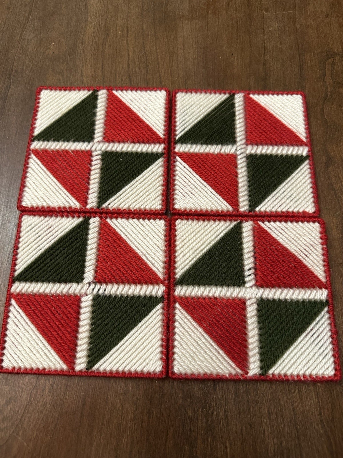 VTG 4 Coaster Set with Needlepoint Stitched Decor Christmas Red, White & Green