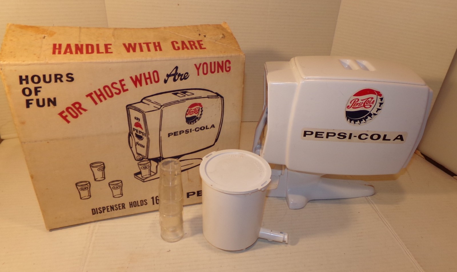 Vintage 1960s Pepsi Cola Toy Soda Dispenser + Original Box & 4 Glasses WORKS