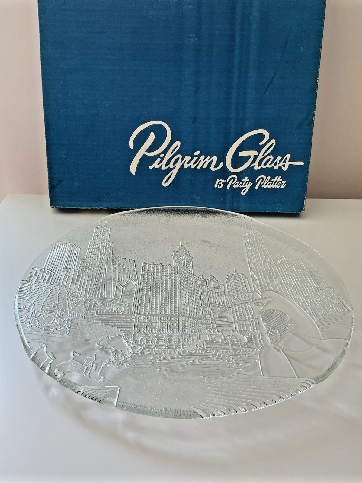Party Platter IN ORIG BOX Chicago Skyline 90’s Pilgrim Glass Marshall Field\'s