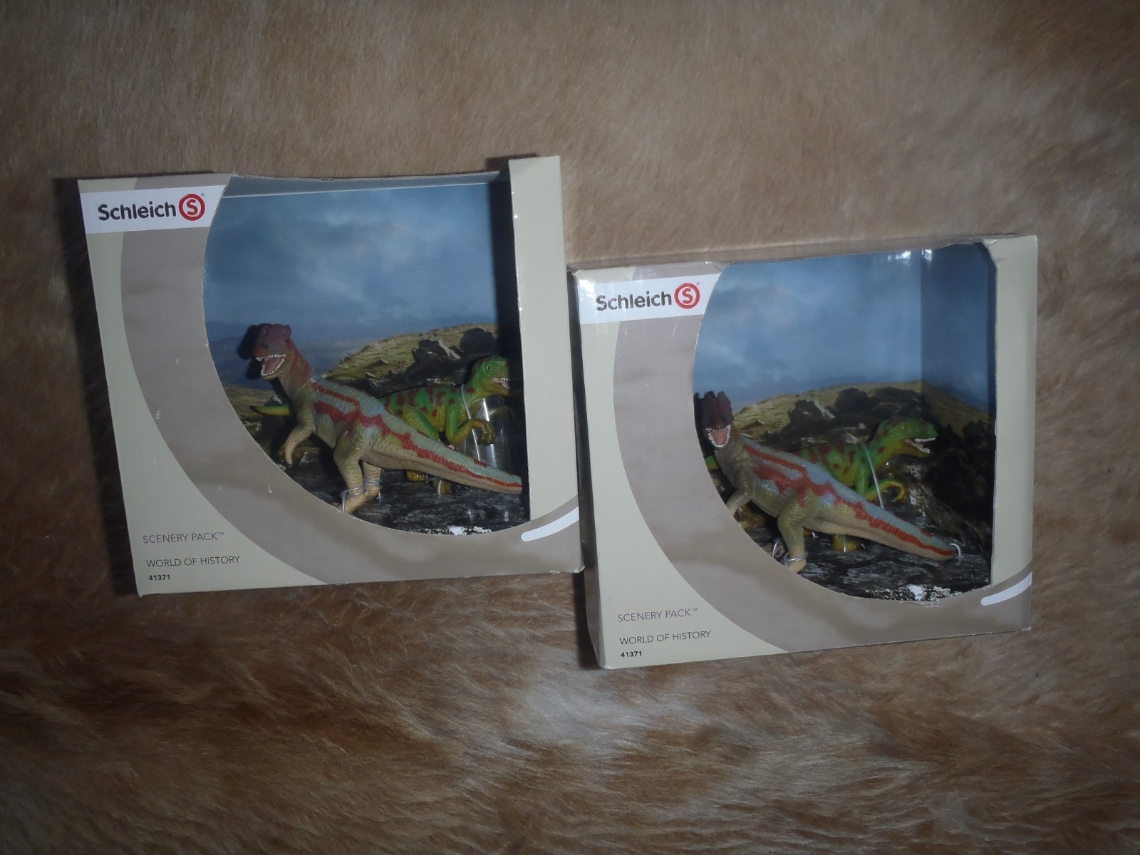 Schleich World of HistoryScenery Pack 2 x 41371 Dino Pair Second Hand Look Schleich World of HistoryScenery Pack 2 x 41371 Dino Pair Second Hand Look