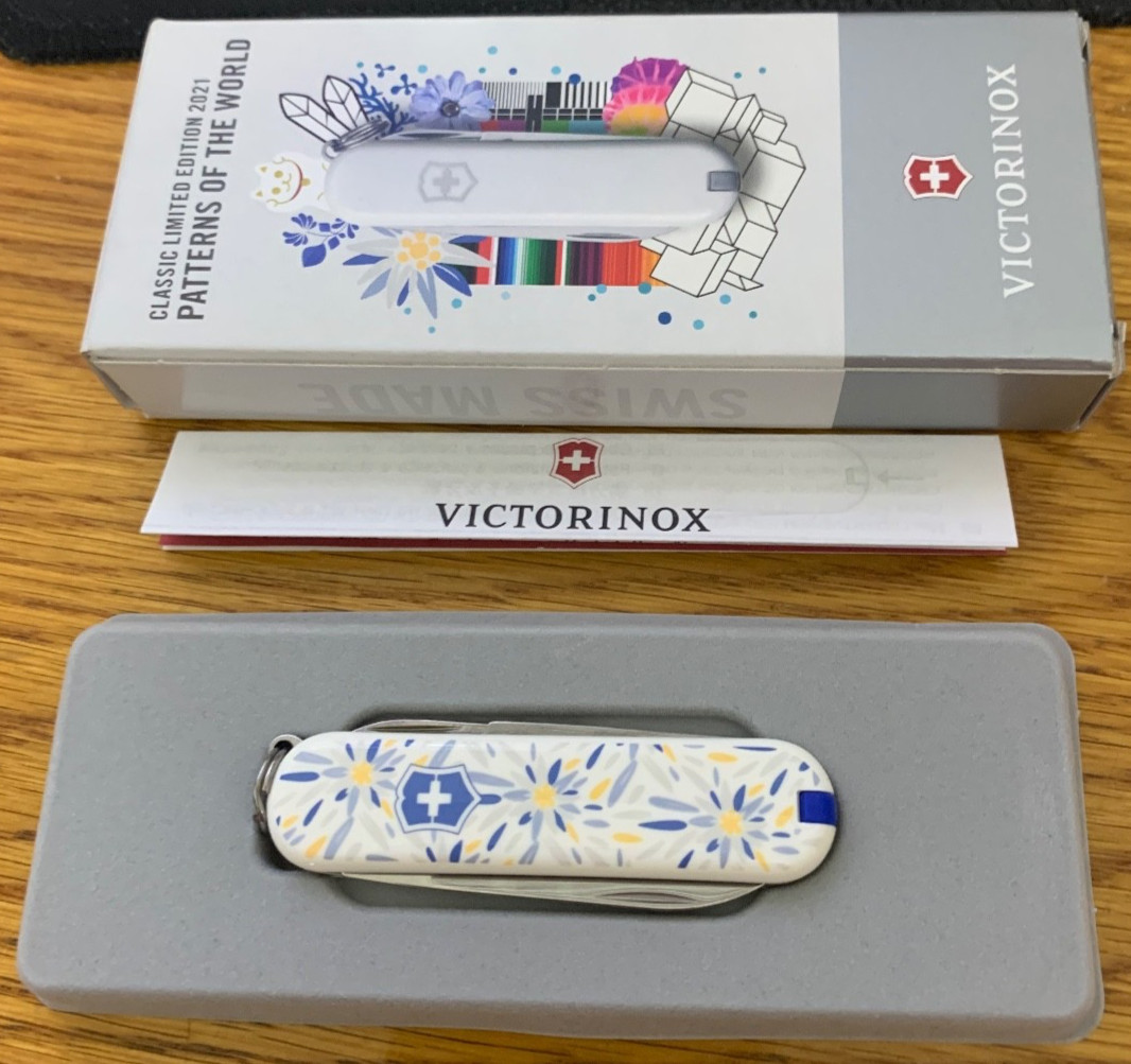 RARE Victorinox Classic Knife Alpine Edelweiss Special Edition **ORIGINAL BOX**