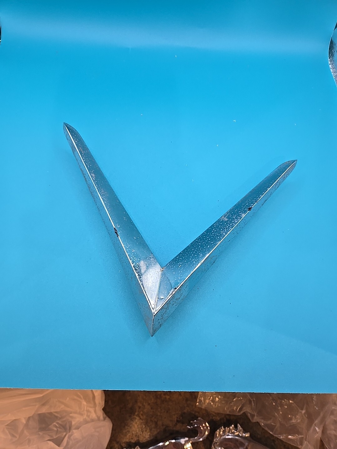 1948-49 Cadillac V Hood Emblem VINTAGE ORIGINAL  1453001 