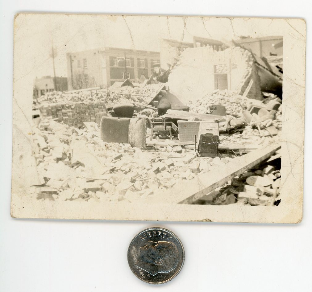 Vintage 1940 photo / TORNADO Destruction in Ponchatoula LOUISIANA April 7, 1940
