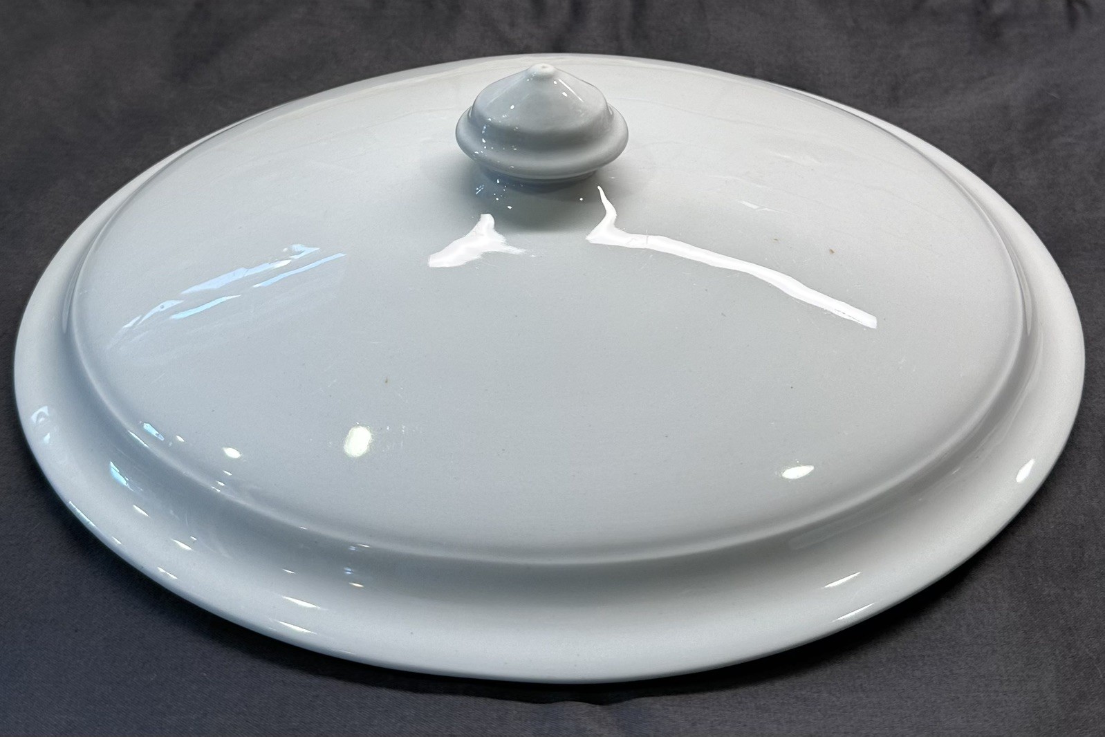 Antique J & G Meakin White Ironstone Casserole Dish Lid • 10” x 7.5” • VERY EUC Antique J & G Meakin White Ironstone Casserole Dish Lid • 10” x 7.5” • VERY EUC