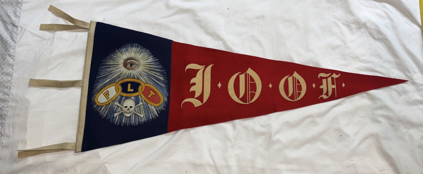 Vintage IOOF Odd Fellows Masonic Felt Pennant Beautiful Condition