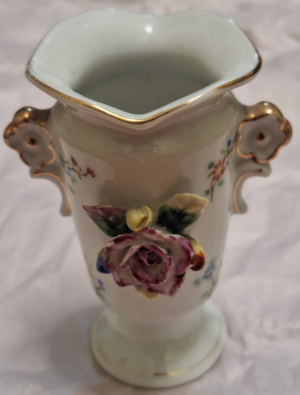 Vintage Meiko China Vase • Handpainted Rosebud Porcelain Japan 4\ Vintage Meiko China Vase • Handpainted Rosebud Porcelain Japan 4\