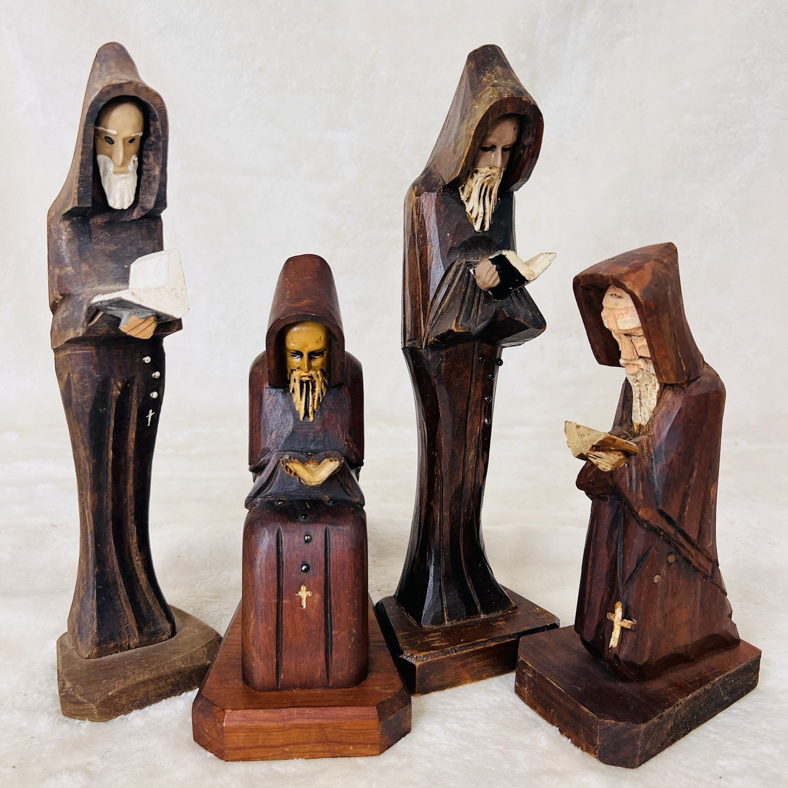 Vtg Set 4 Hand Carved Wooden Monks Mexico Folk Art Religious Catholic