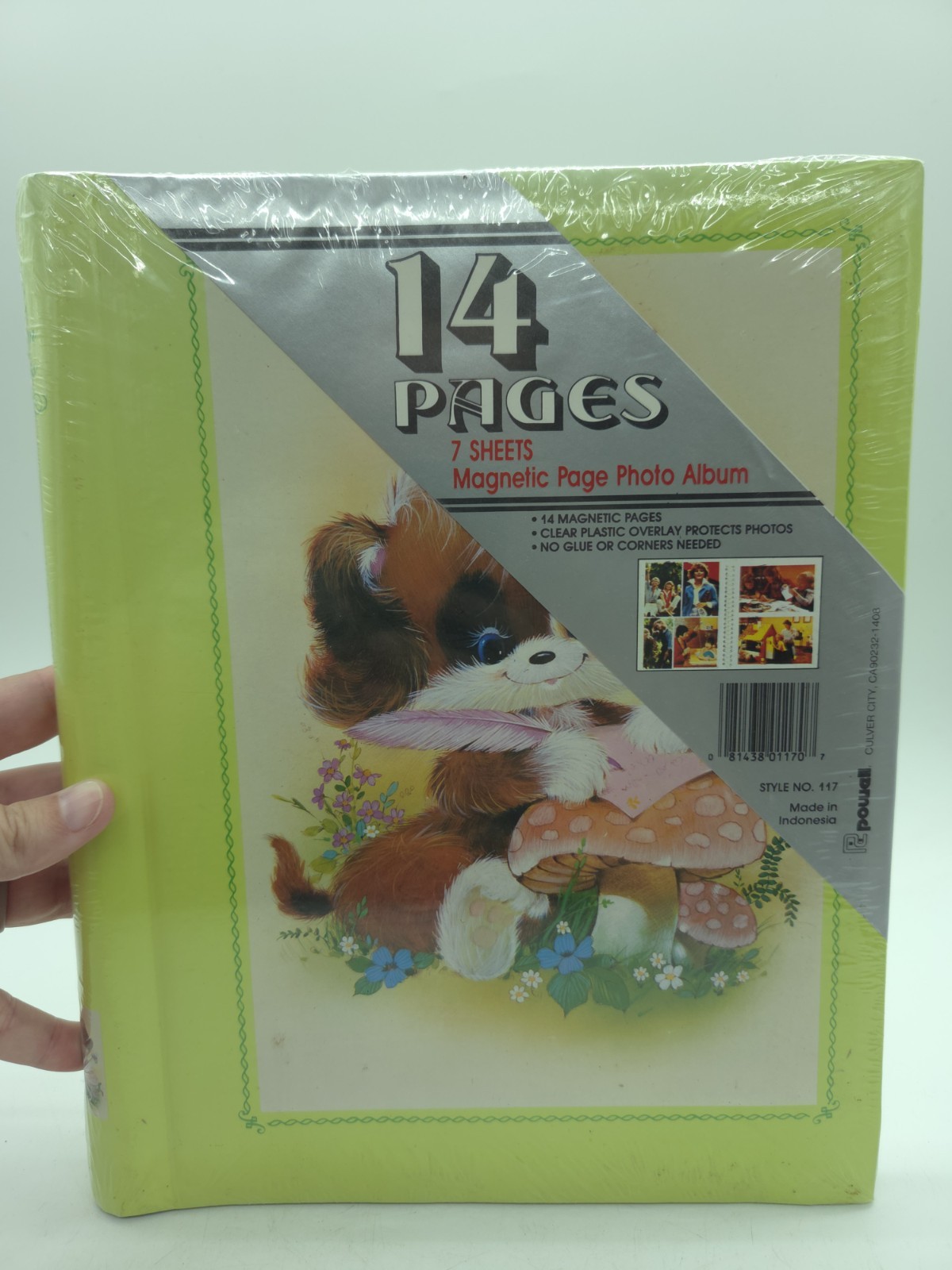 VTG Retro Green Magnetic Photo Album Puppy Dog Honey Bee Mushroom 80s Kid Galaxy