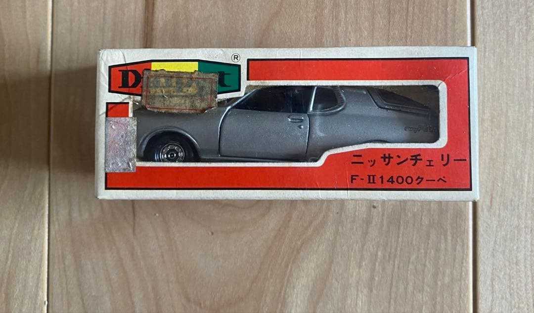 Retro minicar Diapet Nissan Cherry