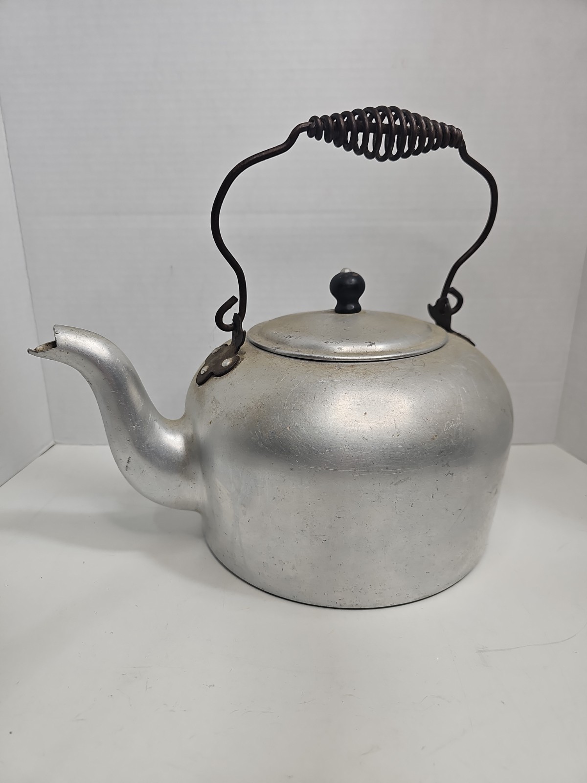WearEver T.A.C.U. Co Antique Vintage Aluminum Kettle lid wire coil Handle Large WearEver T.A.C.U. Co Antique Vintage Aluminum Kettle lid wire coil Handle Large