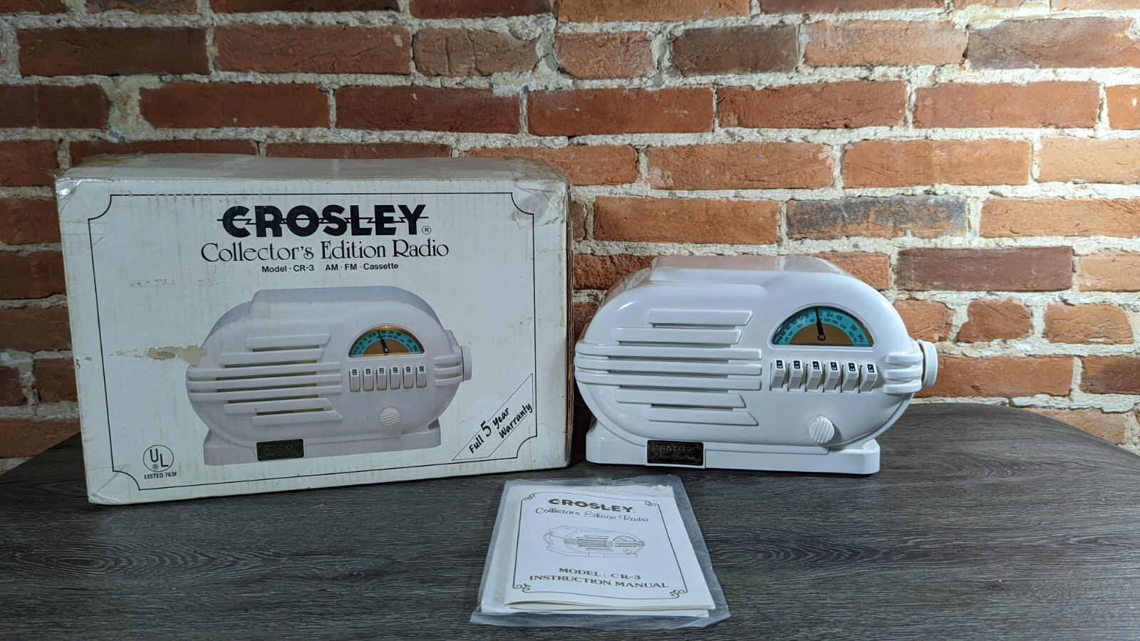 VTG CROSLEY CR-3 COLLECTOR\'S EDITION AM/FM RADIO CASSETTE PLAYER(WHITE) NEW NOB