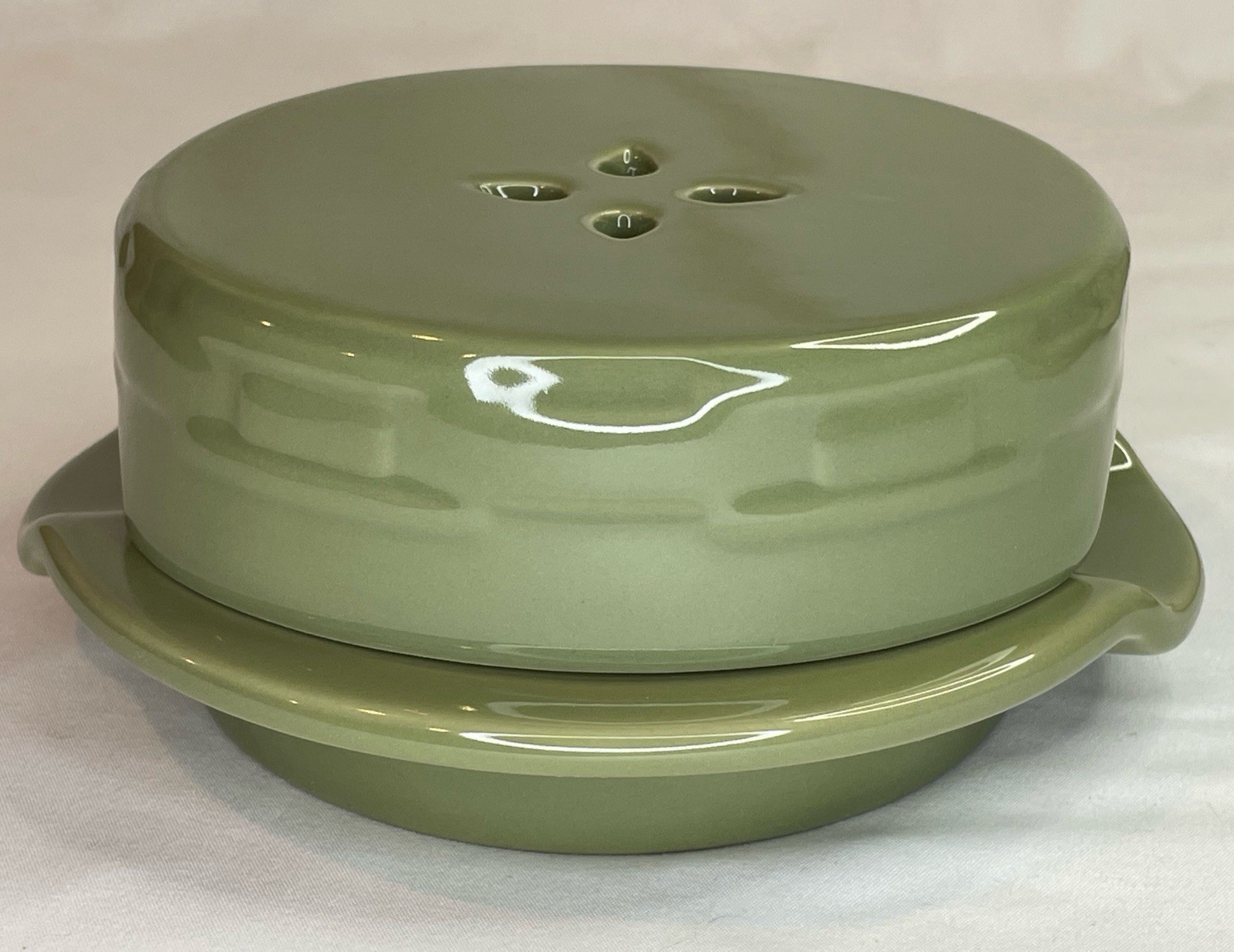 LONGABERGER Woven Traditions Sage Cheese (Brie) Baker & Lid