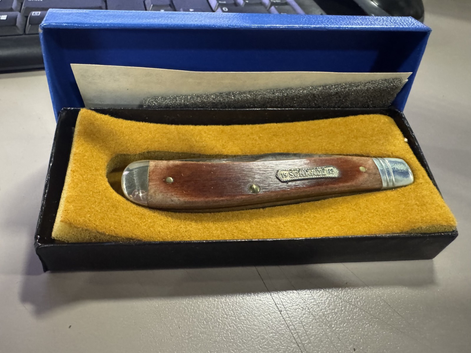 Schrade Heritage Genuine Bone Handle Knife Brown Bone Trapper  2941-B