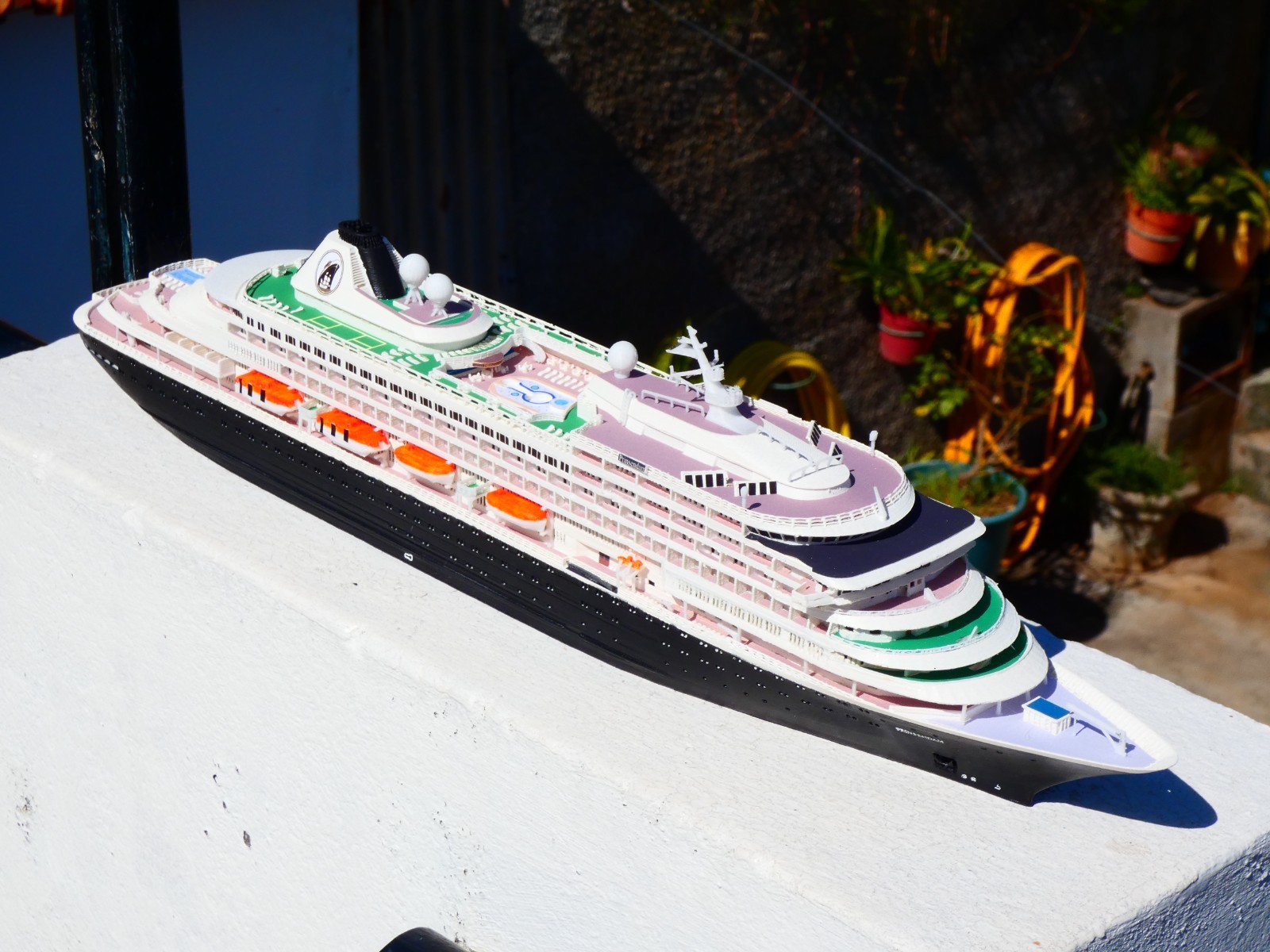 Rare Holland America Line' Prinsendam Cruise Ship Model 1:420