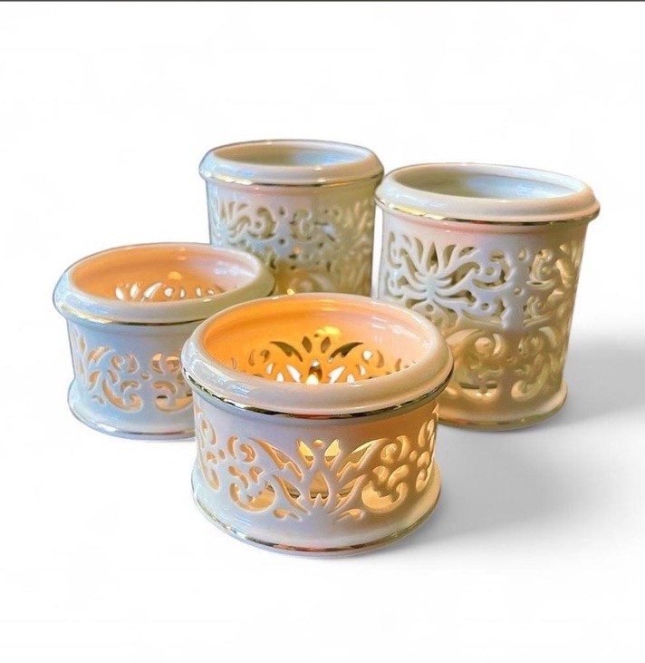 VTG Lenox Illuminations Collection Set of 4 Pierced Tealight Candle Holders