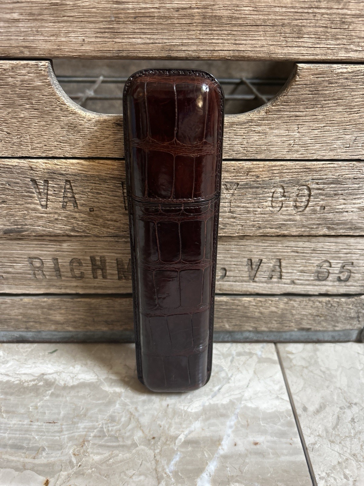 NEW TARDINI Italy Alligator Leather Double Barrel Cigar Case - Brown NEW TARDINI Italy Alligator Leather Double Barrel Cigar Case - Brown