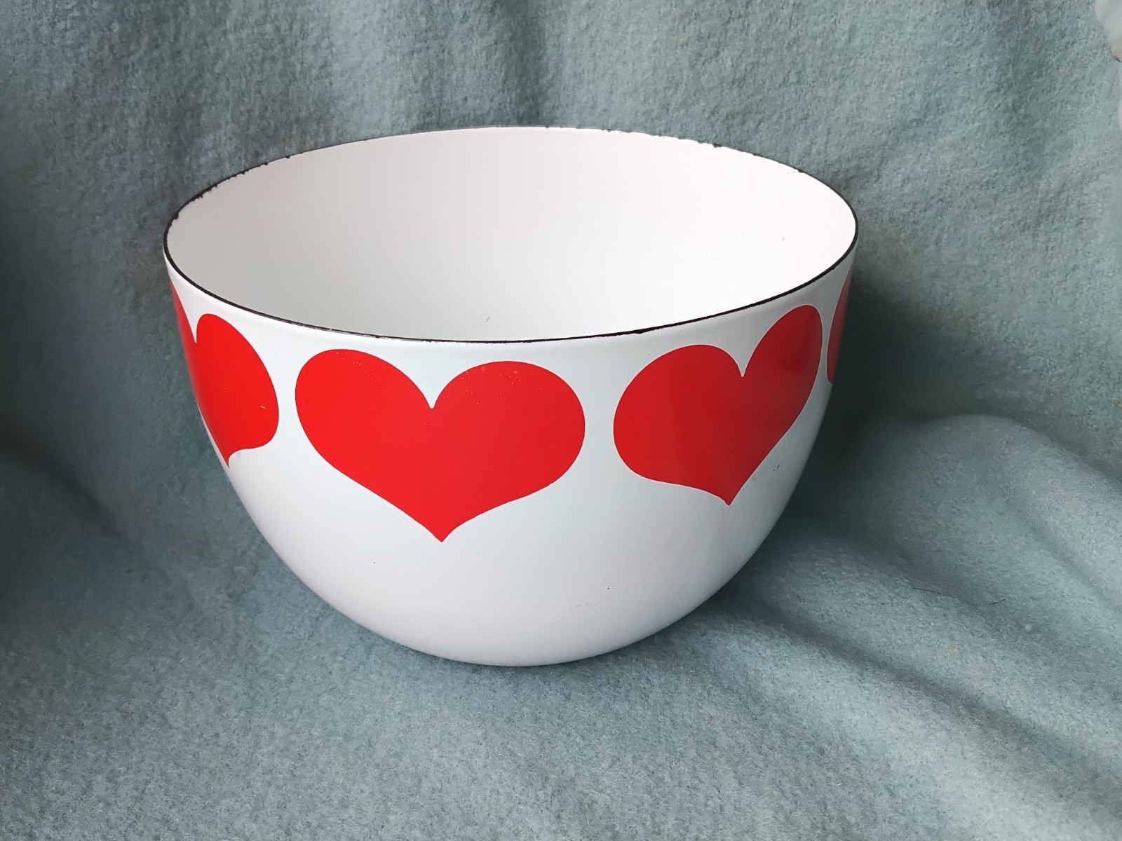 Vintage Modern Kaj Franck Heart Design Arabia Finland Enameled Bowl