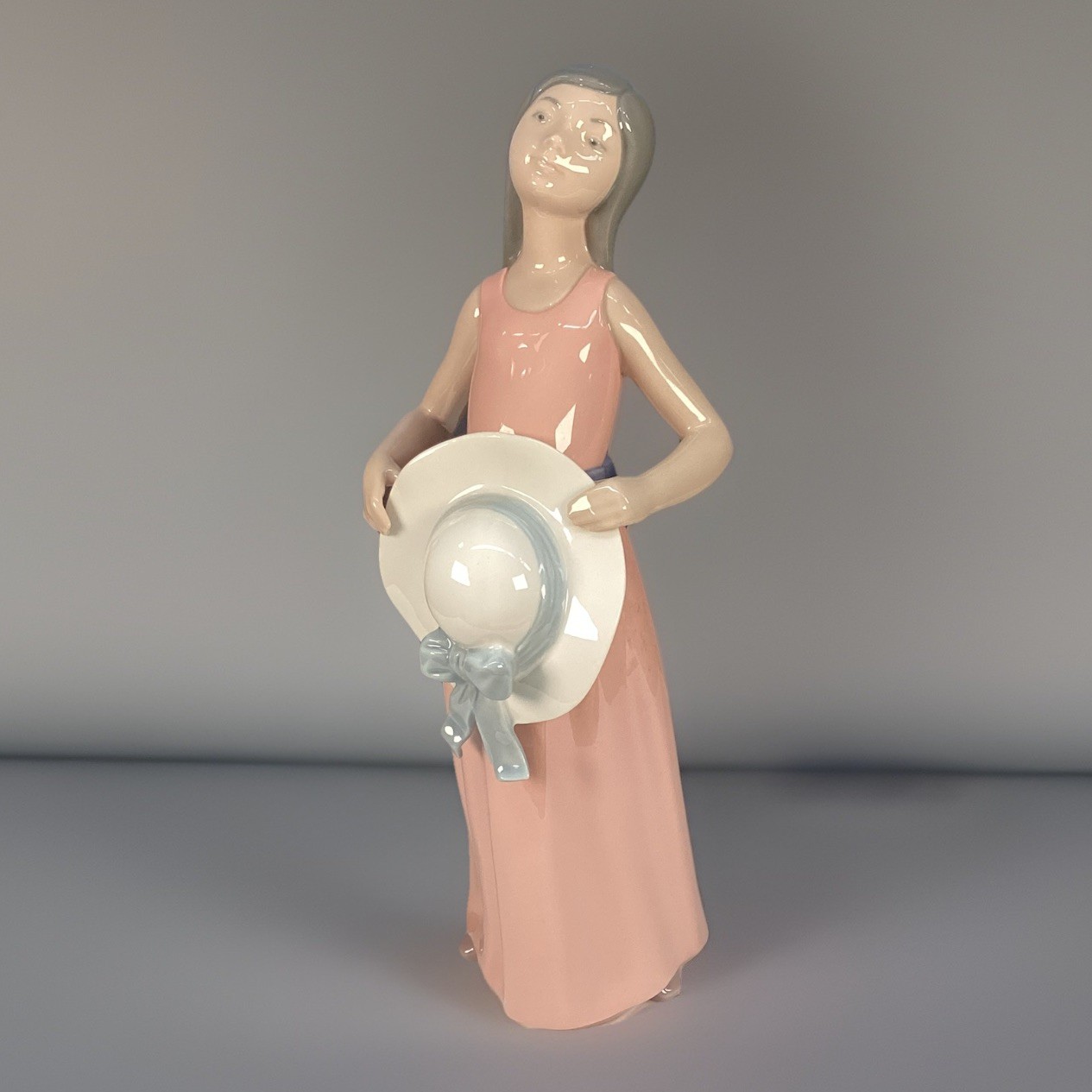 VTG LLADRO PORCELAIN FIGURINE THE DREAMER Girl with Hat #5008 SPAIN NO BOX