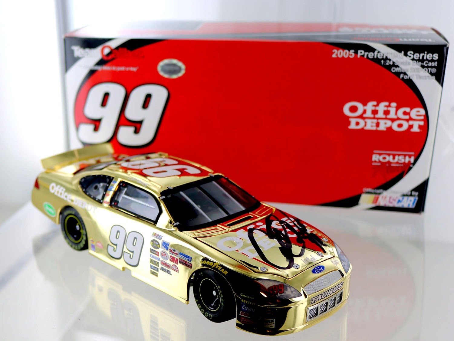 Carl Edwards #99 Office Depot 2005 Ford Taurus 1-24th scale diecast. Signed Carl Edwards #99 Office Depot 2005 Ford Taurus 1-24th scale diecast. Signed