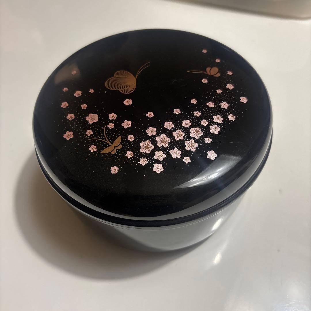 Lacquerware Cherry Blossom Butterfly Maki-e Jewelry Box Used