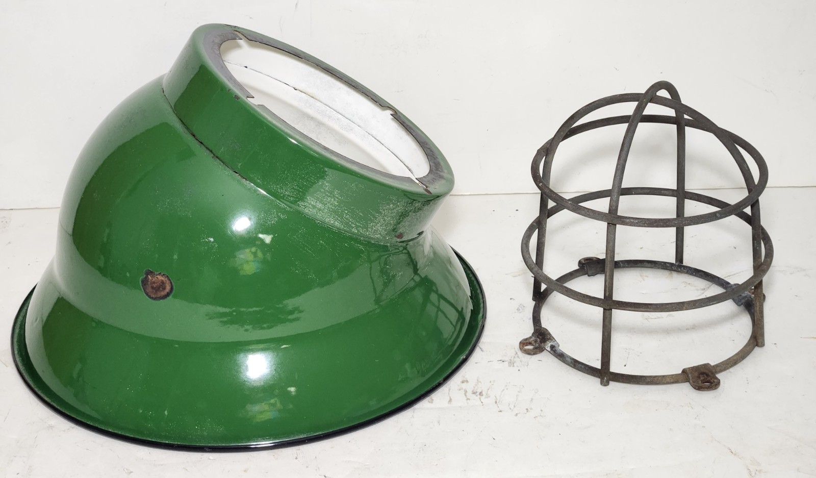 Vintage Industrial Light R & S Co. N.Y. Angled Cage Green Factory Enamel 11\