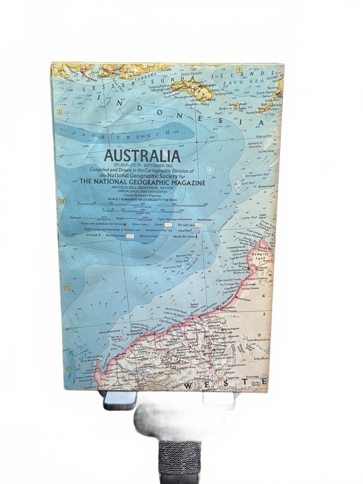 Australia Map by National Geographic Magazine — Vintage Collectible, Good Australia Map by National Geographic Magazine — Vintage Collectible, Good
