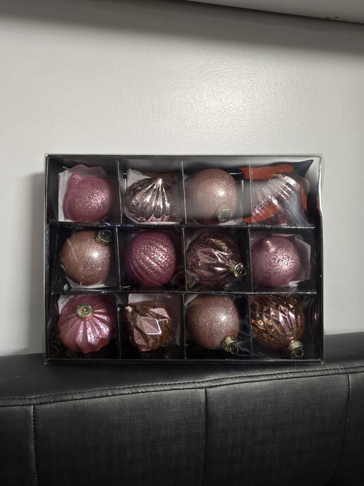 12 count Light Pink Decorated Glass Christmas Ornament set, 3\
