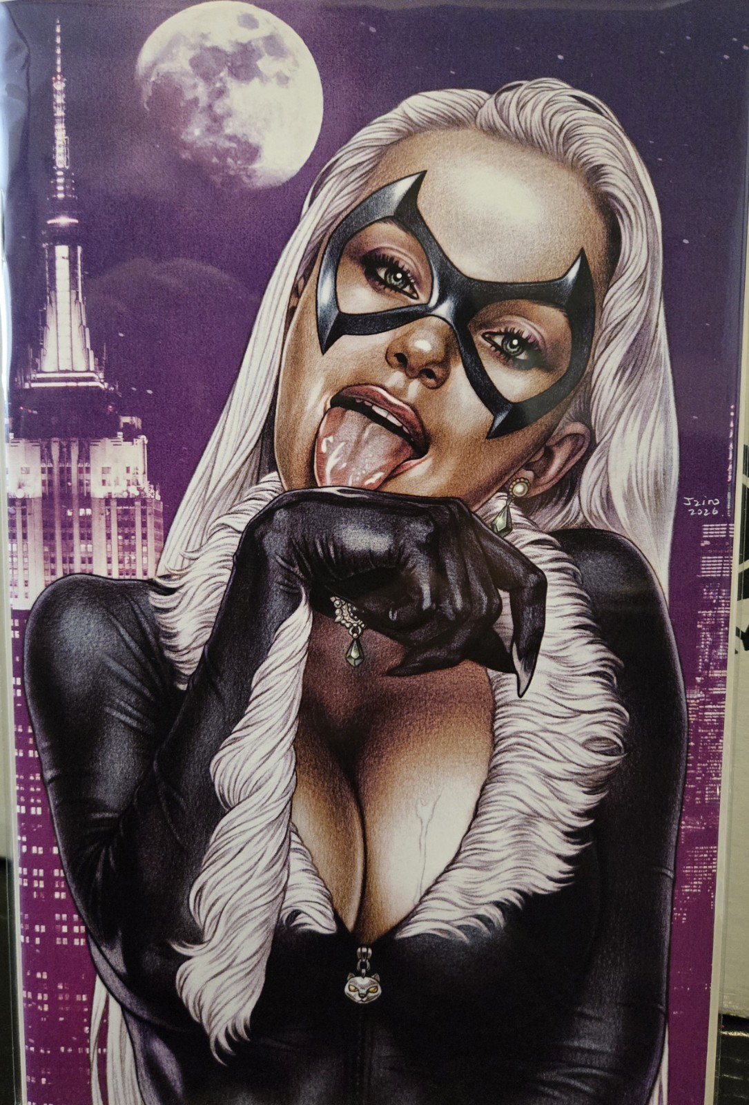 BLACK CAT LICKING COVER (Soto Studio) comic book Sexy Nice Spider-Man villian BLACK CAT LICKING COVER (Soto Studio) comic book Sexy Nice Spider-Man villian