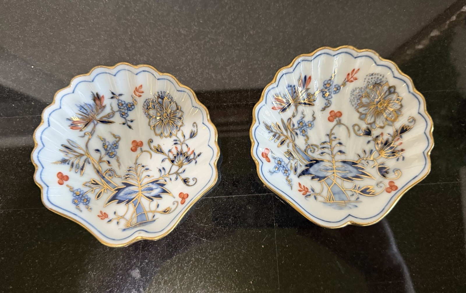 Vintage Pair Of Royal Vienna Clam Shell Porcelain Trinket Dish